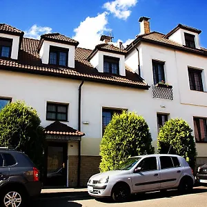 https://hotel-excellent.praguehotelsweb.com